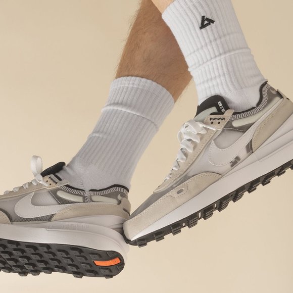 Nike Waffle One "Summit White" - GS 5.5Y (Women US 7) - Picture 3 of 12